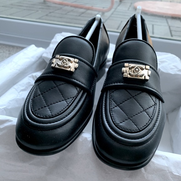 CHANEL | Shoes | Chanel Black Cc Logo Leather Loafers It 35 | Poshmark